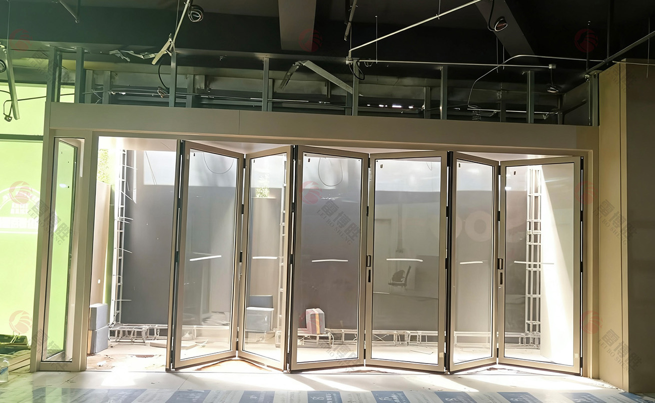 上海永源浜折叠门